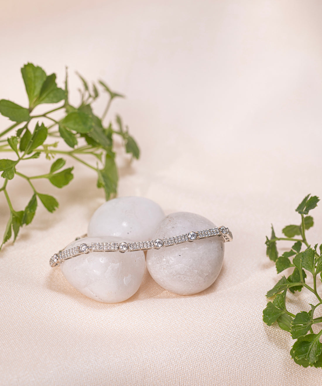 Linked Paisley Diamond Slip Bangle