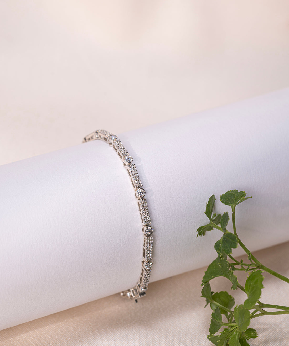 Linked Paisley Diamond Slip Bangle